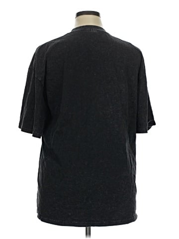 Unbranded Short Sleeve T-Shirt (view 2)