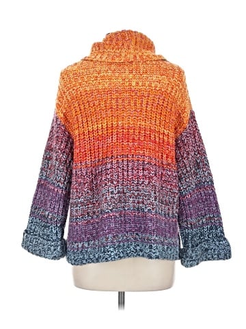 Chelsea & Theodore Pullover Sweater (view 2)