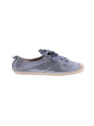 Coach Flats (view 1)