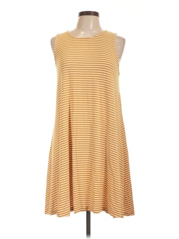 Old Navy Casual Dress (view 1)