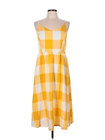 Old Navy Casual Dress (view 1)