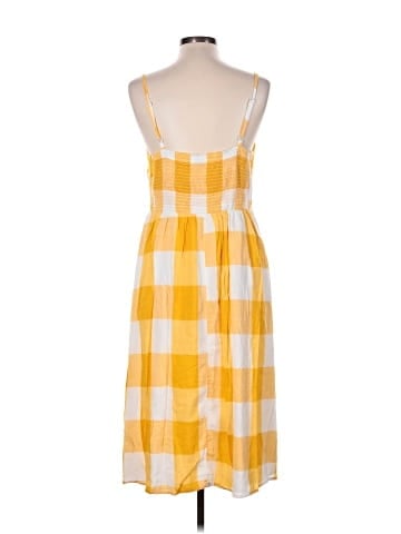 Old Navy Casual Dress (view 2)