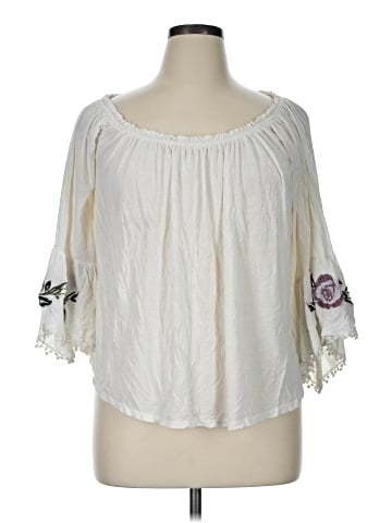 Xhilaration 3/4 Sleeve Blouse (view 1)