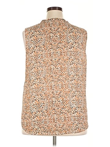 Les Serein Sleeveless Blouse (view 2)