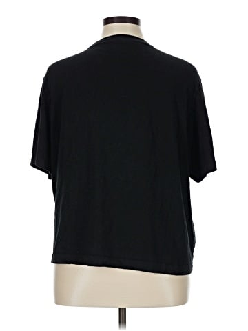 American Eagle Outfitters Short Sleeve T-Shirt (view 2)