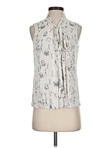 CAbi Sleeveless T-Shirt (view 1)
