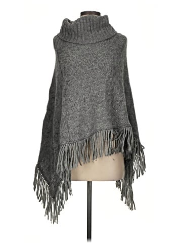 Kenar Poncho (view 1)