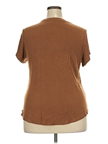 Magaschoni Short Sleeve T-Shirt (view 2)