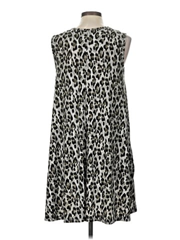 Tahari Casual Dress (view 2)