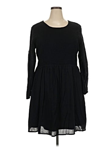 Old Navy Casual Dress (view 1)