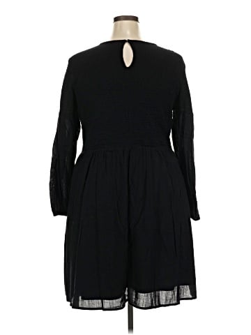 Old Navy Casual Dress (view 2)