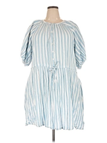 Old Navy Casual Dress (view 1)