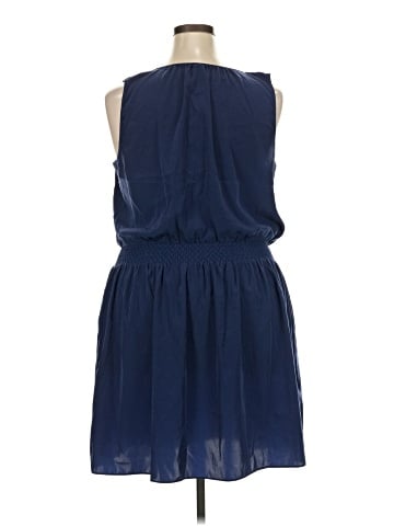 Gap Casual Dress (view 2)