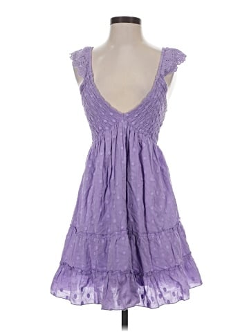 Urban Outfitters Casual Dress (view 1)