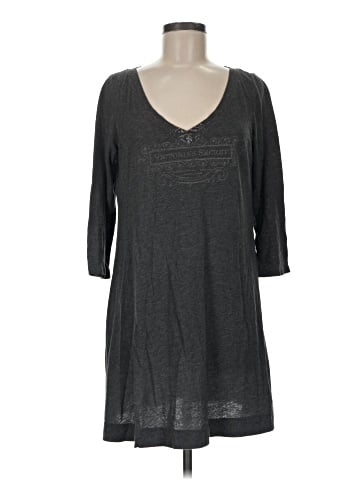 Victoria's Secret 3/4 Sleeve T-Shirt (view 1)