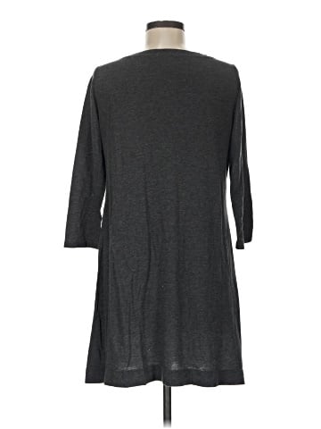 Victoria's Secret 3/4 Sleeve T-Shirt (view 2)