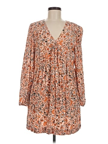 Old Navy Casual Dress (view 1)