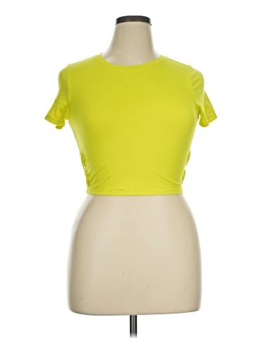 Liz & Sara Short Sleeve Top (view 1)