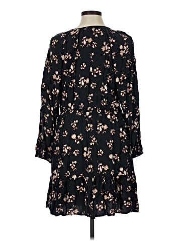 Old Navy Casual Dress (view 2)