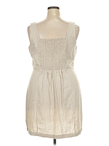 Old Navy Casual Dress (view 2)