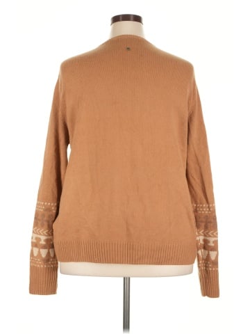 Sherpa Adventure Gear Pullover Sweater (view 2)