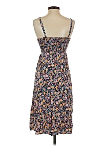 Old Navy Casual Dress (view 2)