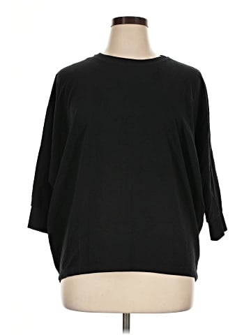 Uniqlo 3/4 Sleeve T-Shirt (view 1)