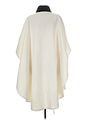 Signature Studio Poncho (view 2)