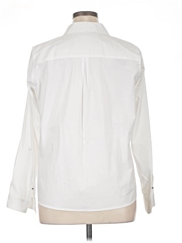Croft & Barrow Long Sleeve Button-Down Shirt (view 2)