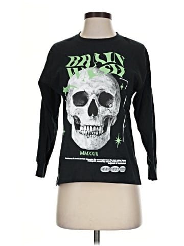 Fashion Nova Long Sleeve T-Shirt (view 1)