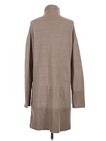 Everlane Turtleneck Sweater (view 2)