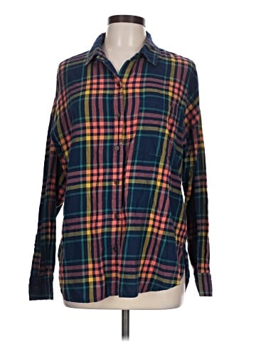Old Navy Long Sleeve Button-Down Shirt (view 1)
