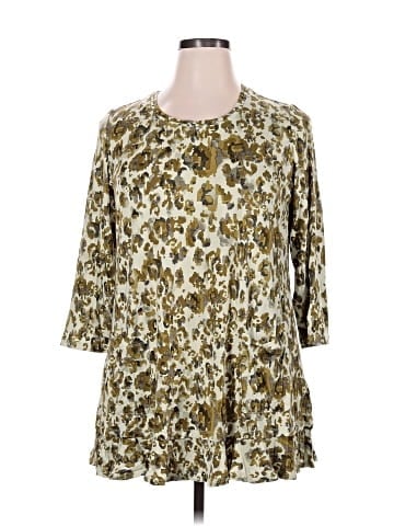 LOGO by Lori Goldstein 3/4 Sleeve Blouse (view 1)