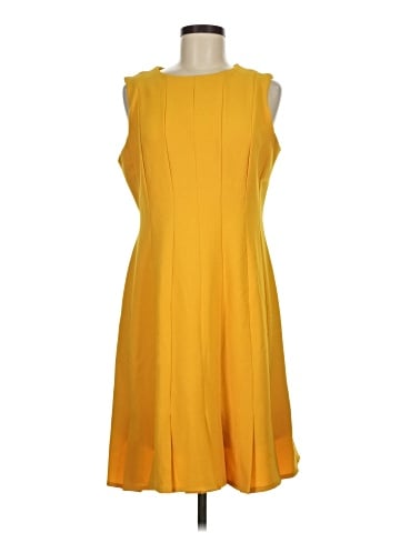 Julia Jordan Casual Dress (view 1)