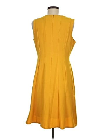 Julia Jordan Casual Dress (view 2)