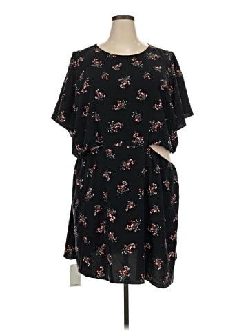 Abercrombie & Fitch Casual Dress (view 1)