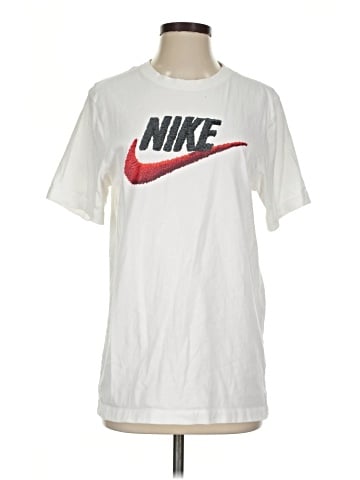 Nike Short Sleeve T-Shirt (view 1)