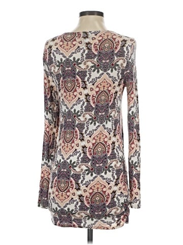 Dana Buchman Long Sleeve Top (view 2)