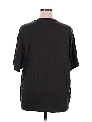 Levi's Short Sleeve T-Shirt (view 2)