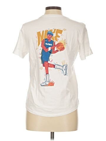 Nike Short Sleeve T-Shirt (view 2)