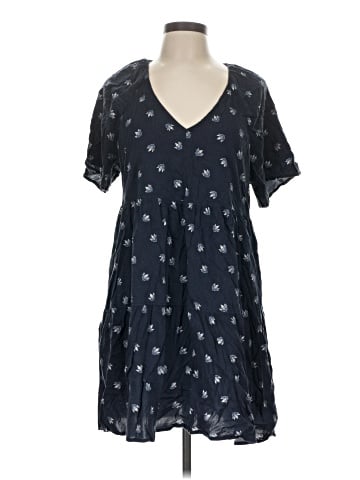 Old Navy Casual Dress (view 1)