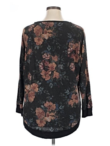 Maurices 3/4 Sleeve T-Shirt (view 2)