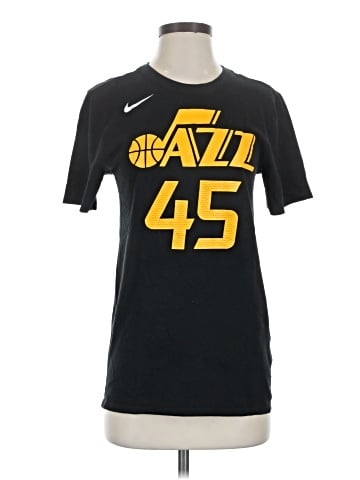 Nike Short Sleeve T-Shirt (view 1)