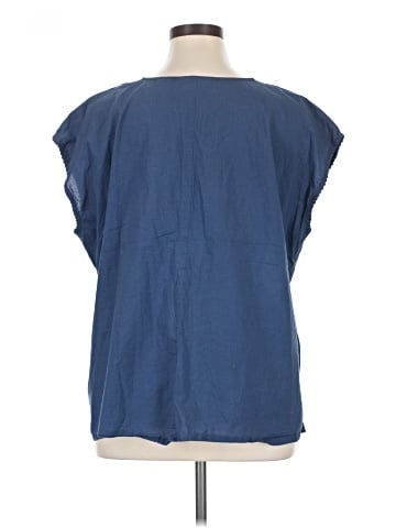 First Issue by Liz Claiborne Sleeveless T-Shirt (view 2)