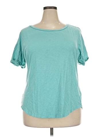 24/7 Maurices Short Sleeve T-Shirt (view 1)