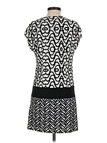Laundry by Shelli Segal Casual Dress (view 2)