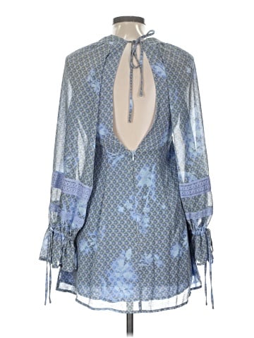 Urban Outfitters Casual Dress (view 2)