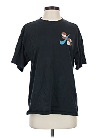 Nike Short Sleeve T-Shirt (view 1)