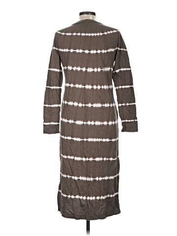 Old Navy Casual Dress (view 2)