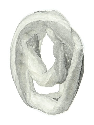 Justice Scarf (view 1)